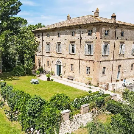 Вилла Prestigious Manor With Pool, Air Conditioning