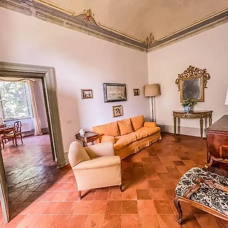 Prestigious Manor With Pool, Air Conditioning *