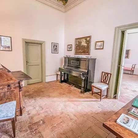 וילה Prestigious Manor With Pool, Air Conditioning *