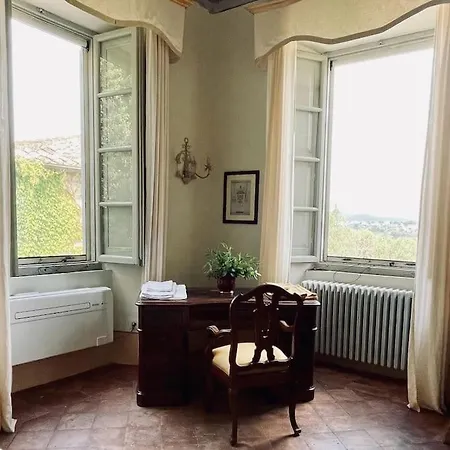 Prestigious Manor With Pool, Air Conditioning فيلة